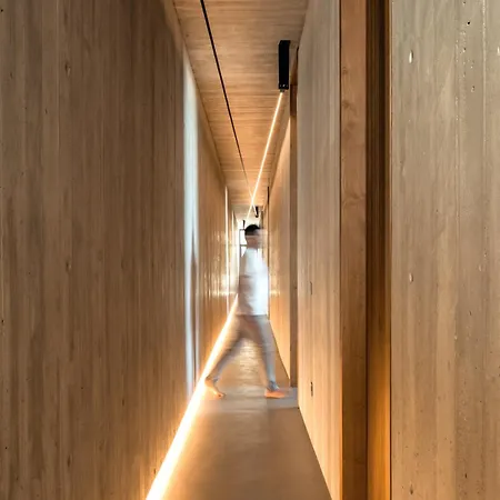 Rock ヴィラ ハニア